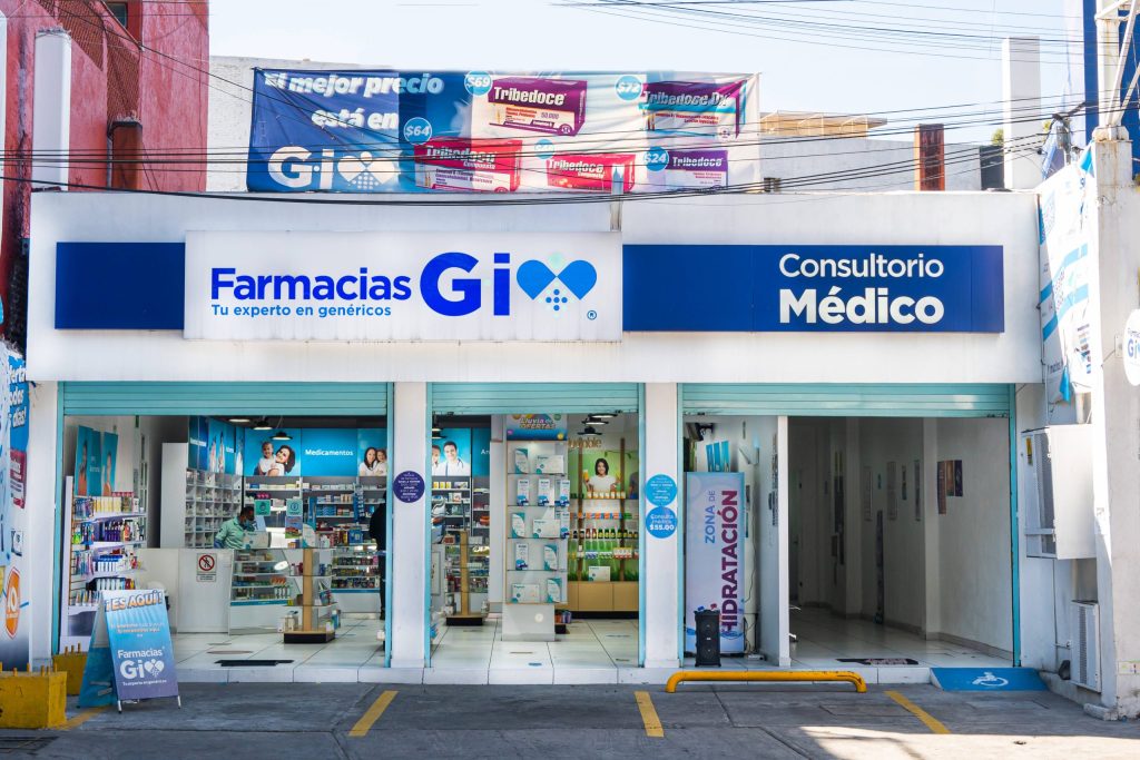 Farmacias GI Sucursal Coapa exterior frontal OPTIMIZADA scaled